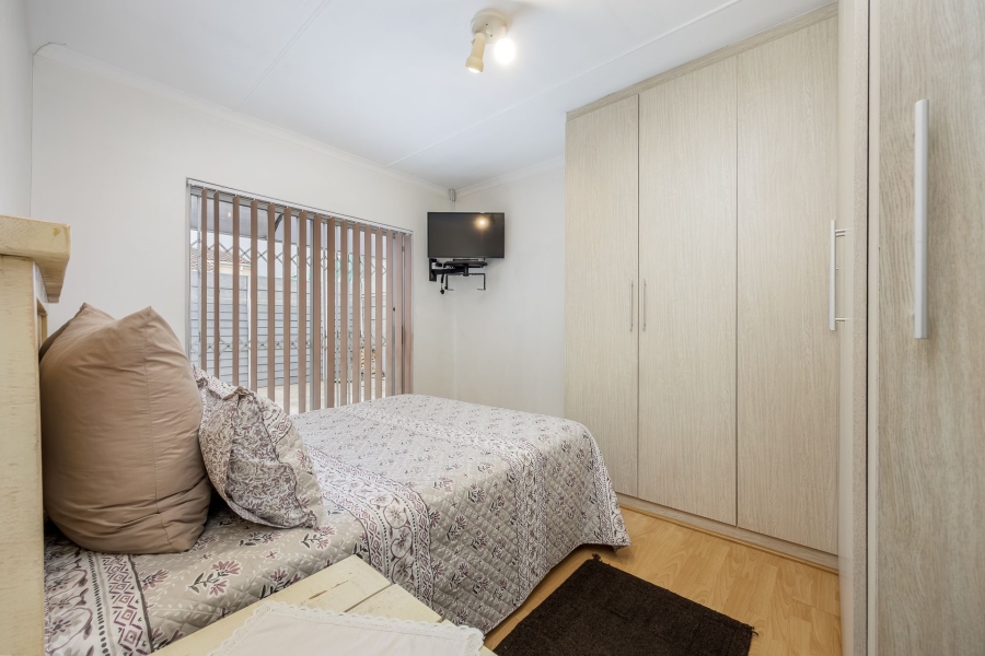 3 Bedroom Property for Sale in Silversands Western Cape